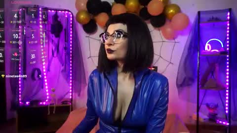 Snapshot of cyberxgoddess_ chatting on November 2025 04:14:02 AM Lily Goddess online show from November 2025 04:14:02 AM