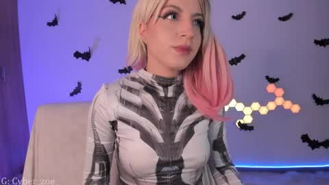  cyber zoe   online show from November 2025 08:52:02 PM