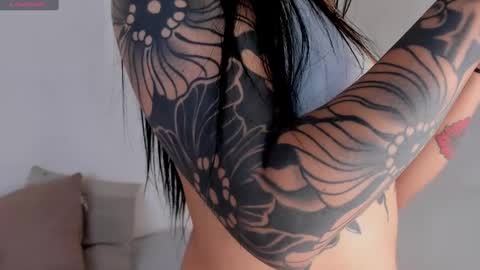 Cylie online show from January 2025 01:09:02 PM