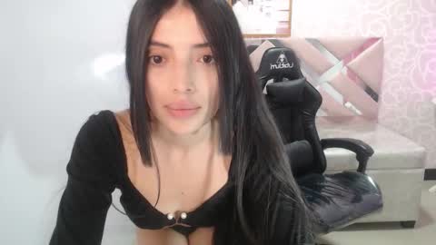 CINTIA ARAUJO online show from October 2025 04:19:02 AM