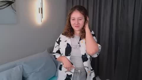 Lola online show from October 2025 02:07:01 PM