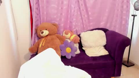 Cynthia online show from October 2025 03:30:01 PM