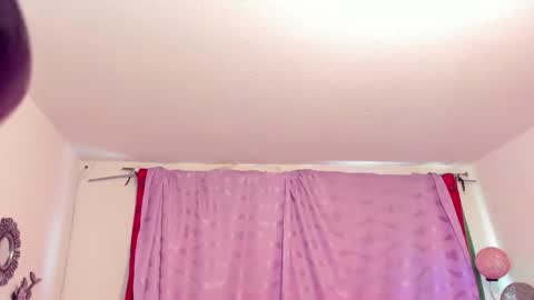 Cynthia online show from December 2025 02:25:02 PM