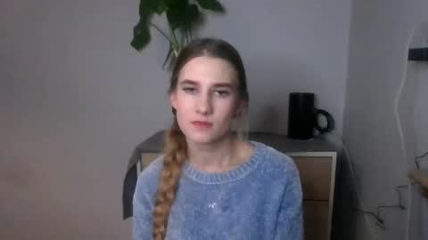 CyntiaNatural online show from December 2024 03:30:01 PM