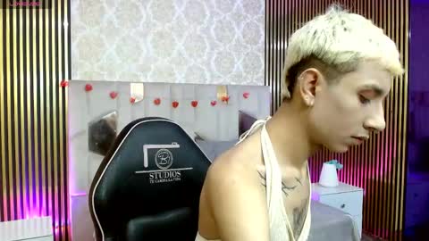 cyrus_tay online show from June 2026 12:41:01 PM