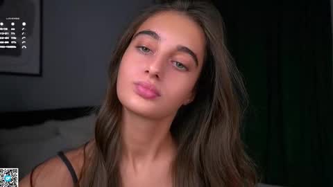 Snapshot of czamabech chatting on November 2025 01:04:02 AM Isabella online show from November 2025 01:04:02 AM