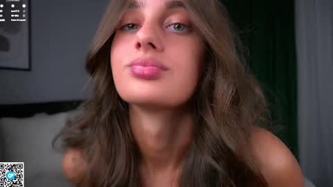 Snapshot of czamabech chatting on November 2025 01:08:02 AM Isabella online show from November 2025 01:08:02 AM