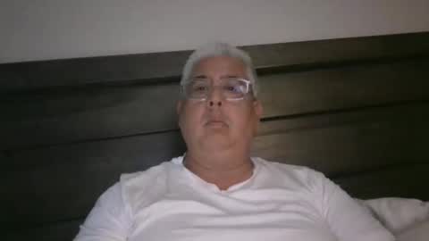 czar1974 online show from November 2025 08:25:02 PM