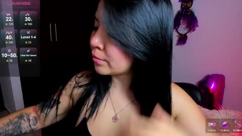 Ailyn  online show from January 2025 10:08:02 PM