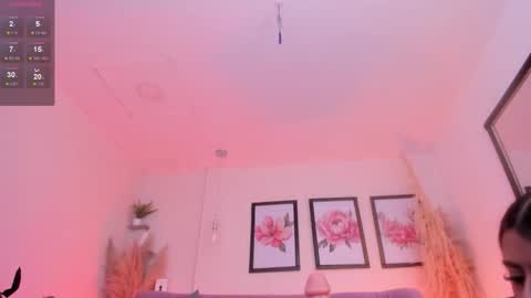 Snapshot of daaniela_moon chatting on December 2025 12:01:02 PM Daniela online show from December 2025 12:01:02 PM