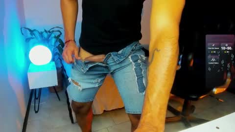 Mauricio online show from October 2025 08:27:02 PM