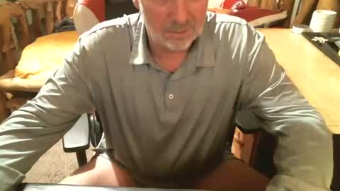 Snapshot of dabaatendae chatting on December 2025 05:06:02 AM dabaatendae online show from December 2025 05:06:02 AM