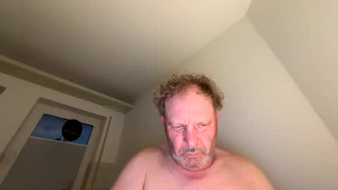 dachdecker7269 online show from April 2026 04:01:01 AM