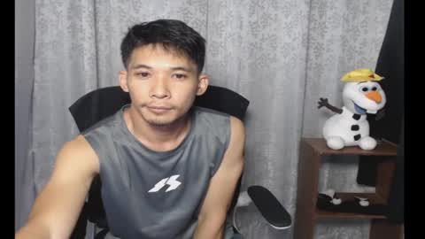 Snapshot of dachskevin chatting on May 2026 08:32:01 AM DachsKevin online show from May 2026 08:32:01 AM