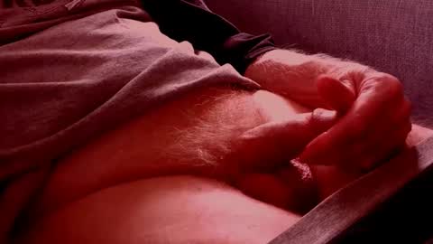 Snapshot of dad_next_door chatting on January 2025 06:31:01 PM Richard online show from January 2025 06:31:01 PM