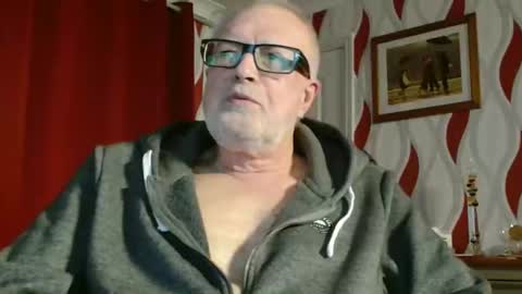 Snapshot of daddiescockforyou chatting on November 2025 09:04:01 PM Brian ... online show from November 2025 09:04:01 PM