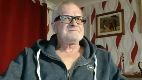 Snapshot of daddiescockforyou chatting on November 2025 08:58:02 PM Brian ... online show from November 2025 08:58:02 PM