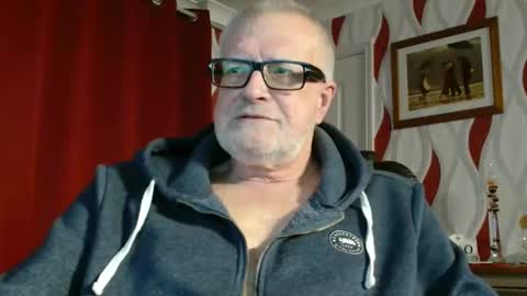 Snapshot of daddiescockforyou chatting on November 2025 09:03:01 PM Brian ... online show from November 2025 09:03:01 PM