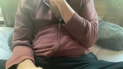 Snapshot of daddnextdoor chatting on September 2025 12:28:02 PM daddnextdoor online show from September 2025 12:28:02 PM