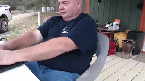 Snapshot of daddy7194 chatting on December 2025 09:32:02 PM daddy7194 online show from December 2025 09:32:02 PM