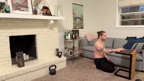 Snapshot of daddydaydrinkz chatting on December 2024 11:06:02 PM DaddydayDrinkz online show from December 2024 11:06:02 PM