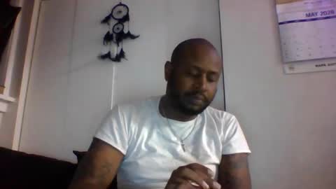 Snapshot of daddydickxm chatting on May 2026 03:12:01 AM daddydickxm online show from May 2026 03:12:01 AM