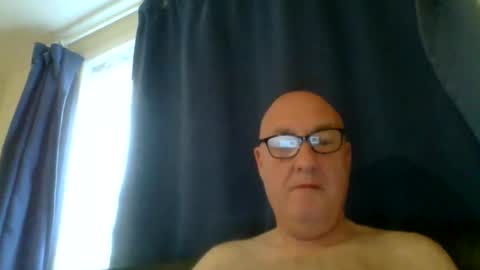 Snapshot of daddyhere4uall6 chatting on October 2025 07:40:02 AM daddyhere4uall6 online show from October 2025 07:40:02 AM