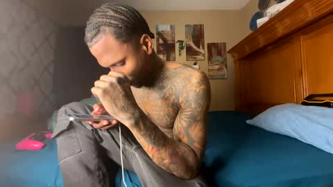 sexy tatted king bbc online show from December 2024 07:37:01 AM