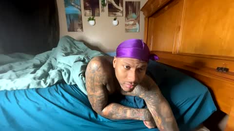 sexy tatted king bbc online show from December 2024 10:39:02 AM