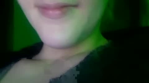 Snapshot of daddylookatmylonglegs chatting on September 2025 05:08:02 AM Caroline online show from September 2025 05:08:02 AM