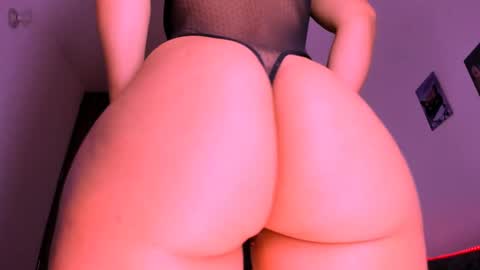 Creamy online show from March 2025 09:53:01 AM