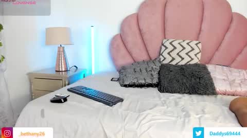 Bethany online show from November 2025 11:07:02 PM