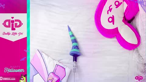 Snapshot of daddyslittlegirl01 chatting on October 2025 12:34:01 AM Im Andrea Nice to see you here I love patterns soo much online show from October 2025 12:34:01 AM