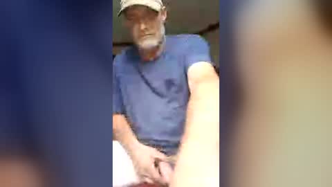 Snapshot of dadsfreedickrides chatting on August 2026 02:26:02 PM dadsfreedickrides online show from August 2026 02:26:02 PM