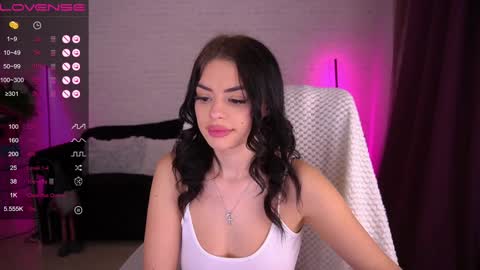 Snapshot of daenerys_daen chatting on December 2024 07:54:01 AM daenerys_daen online show from December 2024 07:54:01 AM