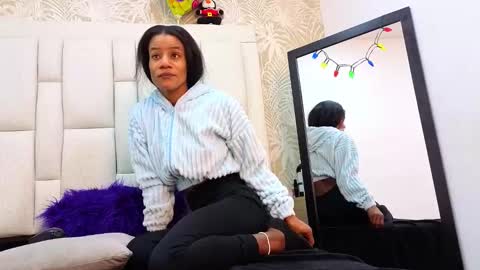 daffnelewis online show from January 2026 11:23:02 AM