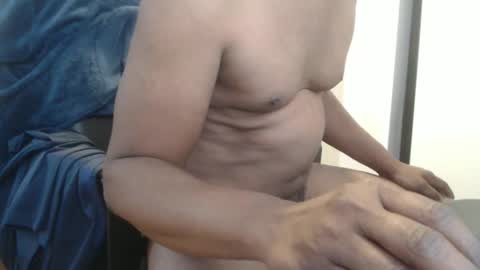 daffyduck71 online show from December 2025 02:14:02 PM