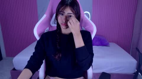 Snapshot of dafne17_ chatting on November 2025 02:27:02 PM Dafne online show from November 2025 02:27:02 PM