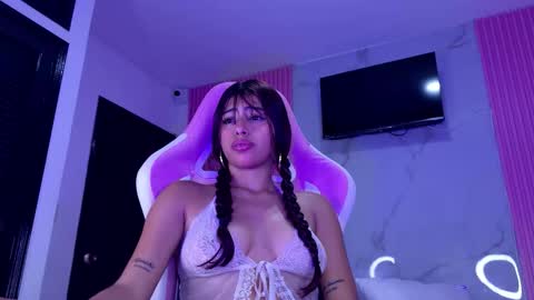 Snapshot of dafne17_ chatting on November 2025 04:26:02 AM Dafne online show from November 2025 04:26:02 AM