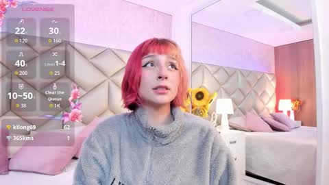 Dafnne online show from December 2025 04:33:02 AM