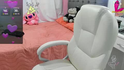 Snapshot of dahian_carter chatting on December 2024 12:00:01 PM Dahian online show from December 2024 12:00:01 PM