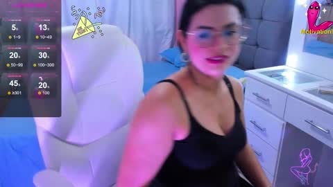 Snapshot of dahian_carter chatting on December 2024 10:57:02 PM Dahian online show from December 2024 10:57:02 PM