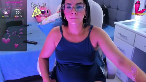 Snapshot of dahian_carter chatting on December 2024 02:53:01 PM Dahian online show from December 2024 02:53:01 PM