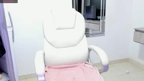 Snapshot of dahian_carter chatting on October 2025 12:09:01 PM Dahian online show from October 2025 12:09:01 PM