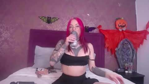 dahiana klimt online show from October 2025 03:30:01 AM