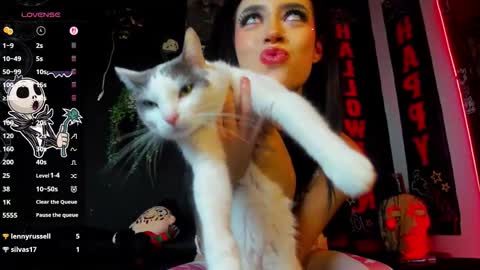 Dahlia online show from October 2025 04:57:02 AM