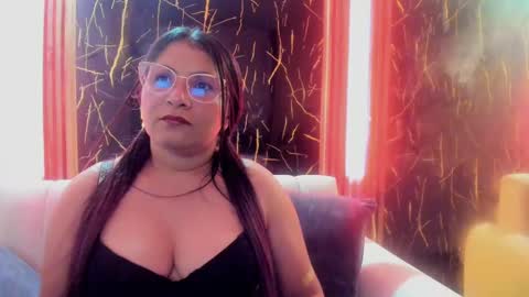 dahlia_vera23_aws online show from September 2025 03:51:01 AM