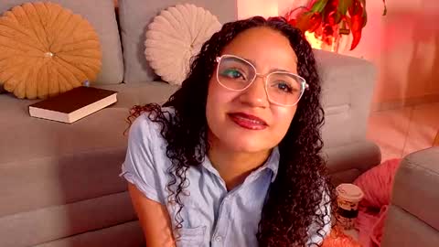 Snapshot of dahliabrowniee chatting on April 2026 04:38:01 AM Dahli online show from April 2026 04:38:01 AM