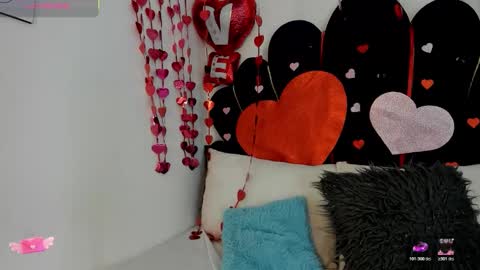 Dahlialee online show from February 2026 12:44:02 PM