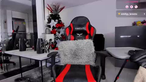 Snapshot of daikokuten_ chatting on December 2024 07:44:01 PM daikokuten_ online show from December 2024 07:44:01 PM